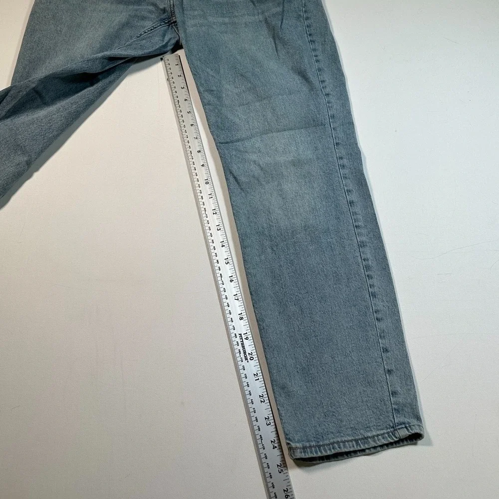 Old Navy Athletic Taper Jeans Mens 34x30 Light Wash Built-In Flex Denim Pants